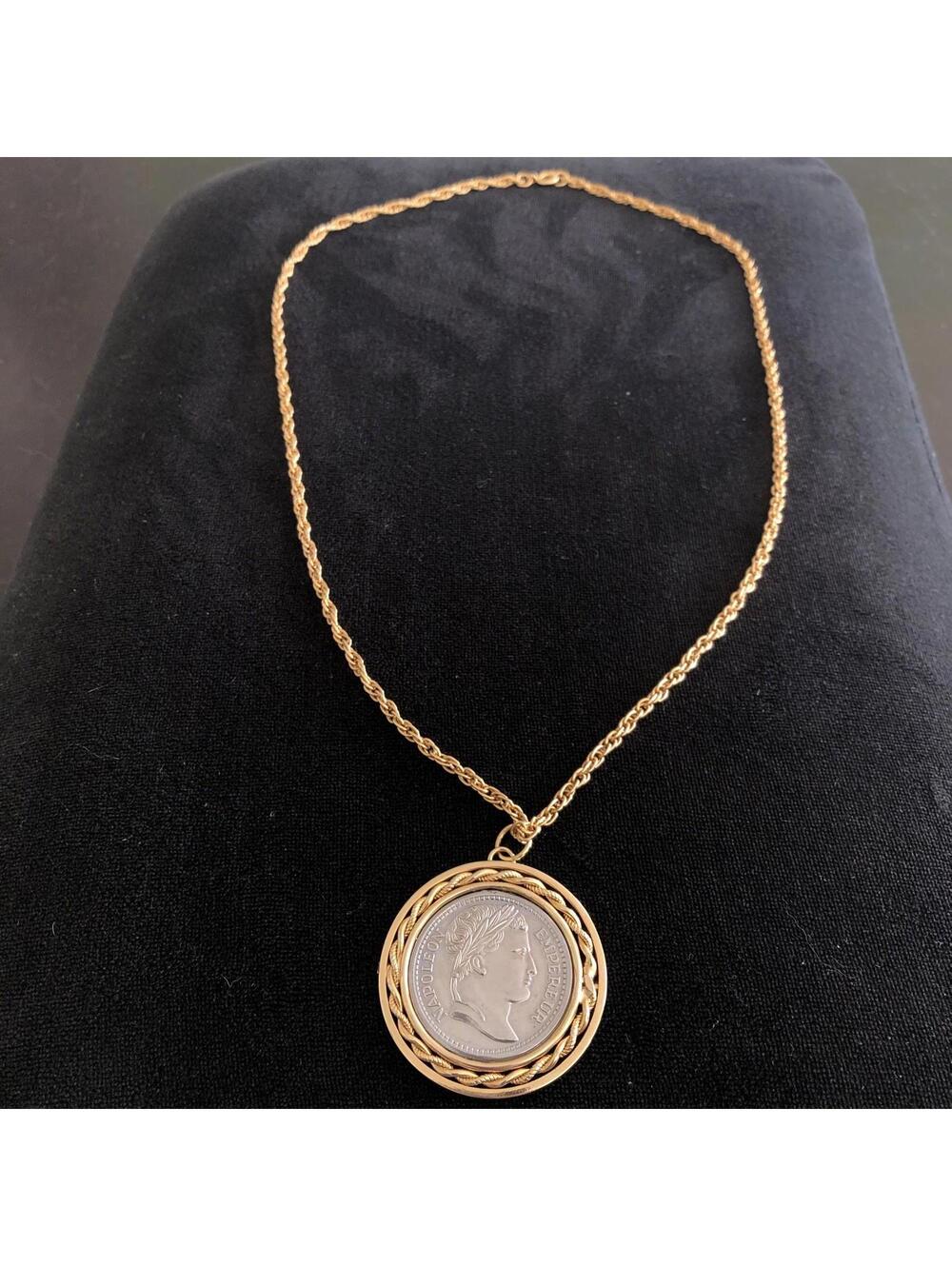Vintage French NAPOLEON EMPERUR Lion Metal Pendant Gold Tone - Picture 2 of 3